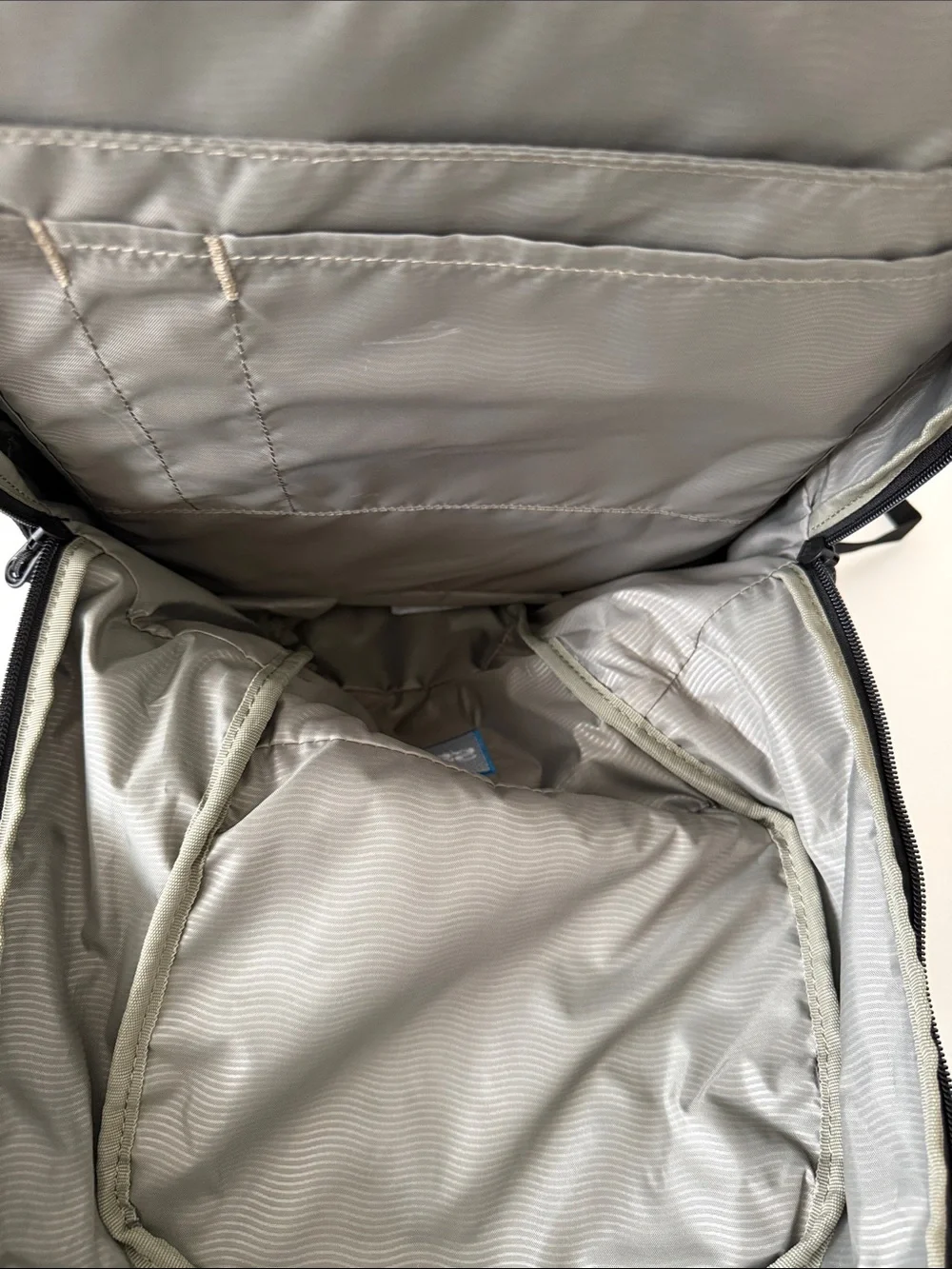 Thule HSS Branded Black Laptop Backpack Travel Work Bag Padded Tech Organizer